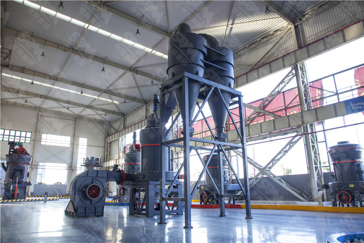 石灰石雷蒙磨粉機的出料細度、每小時產量多少