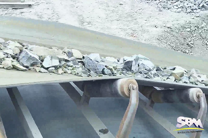 河南時產(chǎn)450-500噸玄武巖破碎生產(chǎn)線